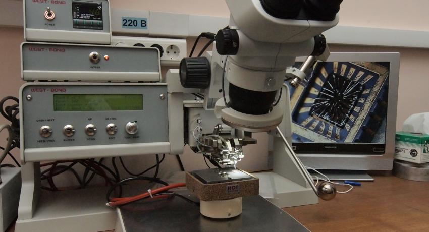 experimental-studies-of-single-atom-devices